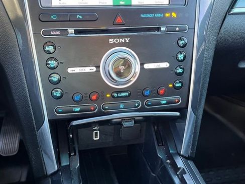 Used 2017 Ford Explorer Sport w/ Equipment Group 401A AWD/4WD image 30