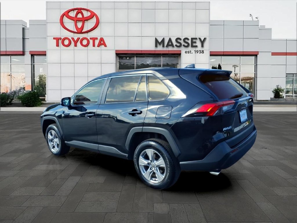 Used 2023 Toyota RAV4 XLE FWD image 5
