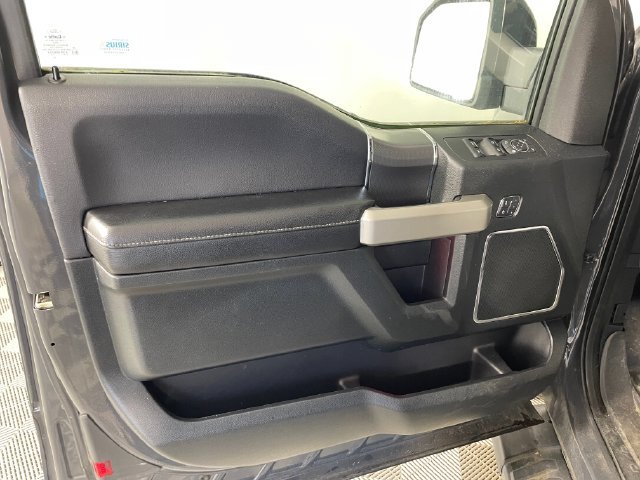 Used 2016 Ford F150 Lariat w/ Equipment Group 502A Luxury AWD/4WD image 8