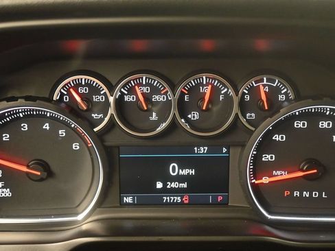 Used 2021 Chevrolet Silverado 1500 LT RWD image 13