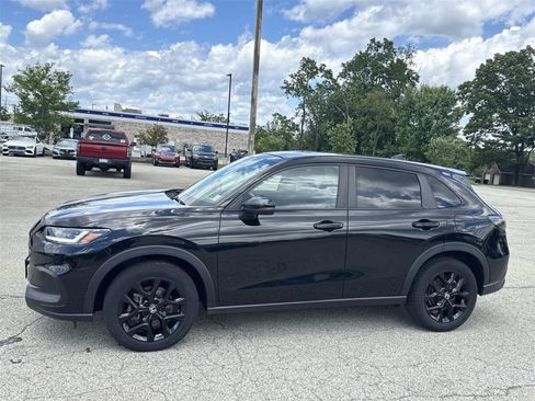 Used 2024 Honda HR-V Sport image 2