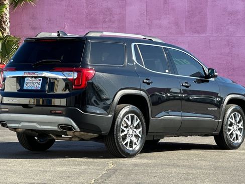 Used 2022 GMC Acadia SLT FWD image 4