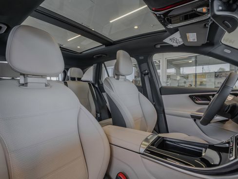 New 2026 Mercedes-Benz GLC 300 4MATIC image 32