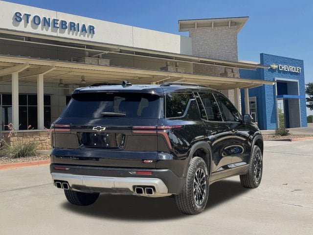 Used 2025 Chevrolet Traverse Z71 w/ Enhanced Driving Package AWD/4WD image 5