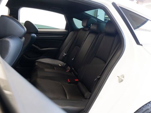 Used 2018 Honda Accord Sport image 18