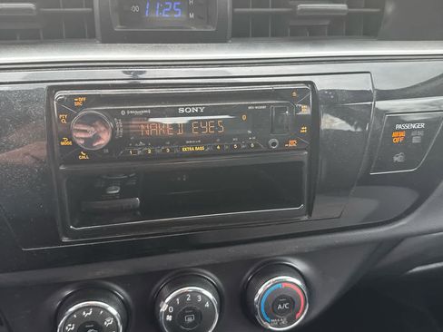 Used 2014 Toyota Corolla L image 10