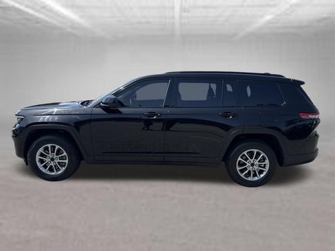 Used 2023 Jeep Grand Cherokee L Laredo AWD/4WD image 2