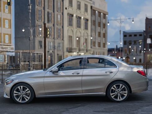 Used 2019 Mercedes-Benz C 300 Sedan image 4