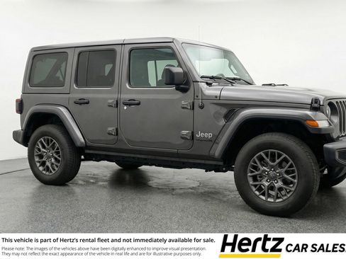 Used 2025 Jeep Wrangler Sahara image 1