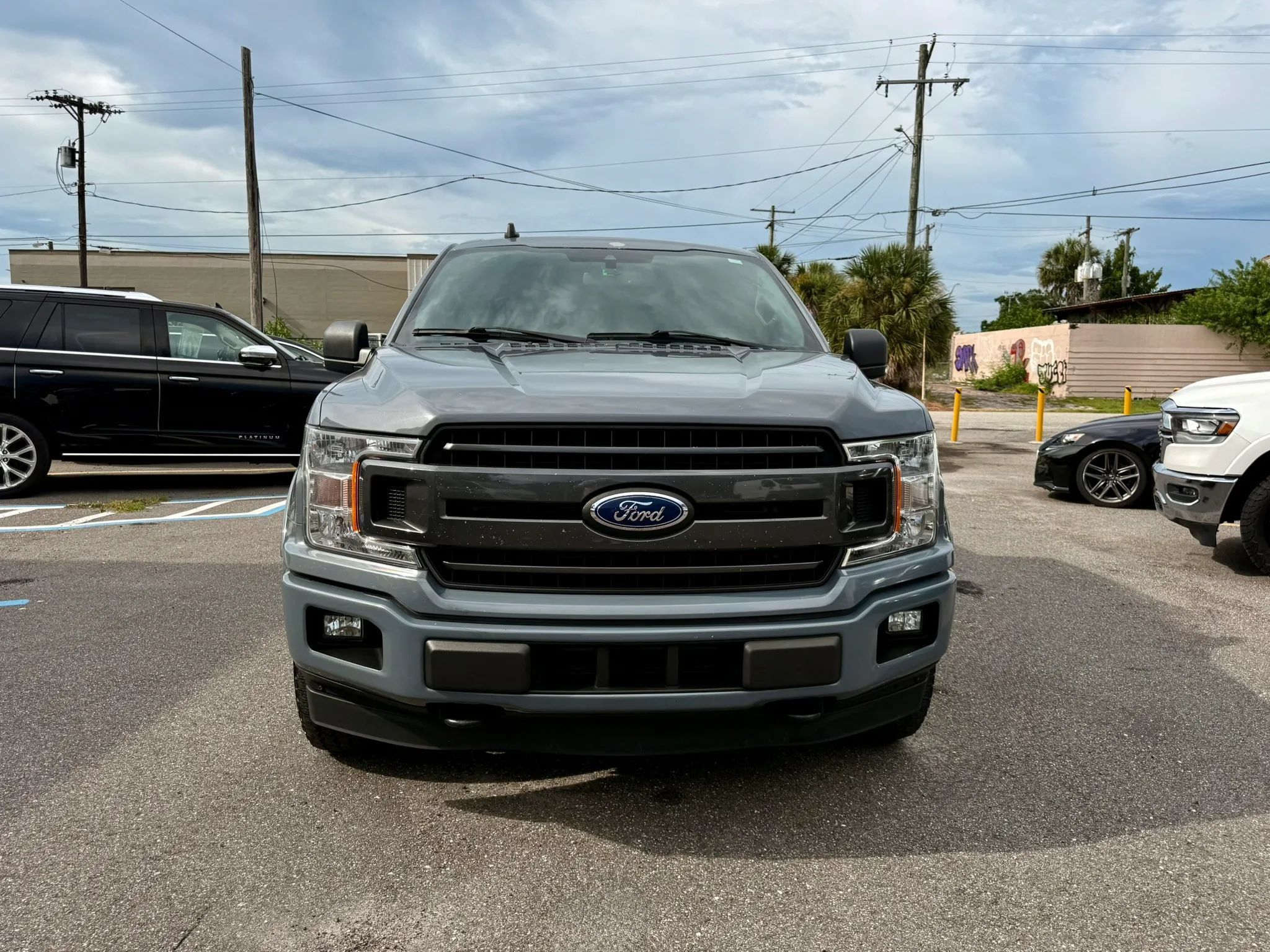 Used 2020 Ford F150 XLT w/ Equipment Group 302A Luxury AWD/4WD image 8