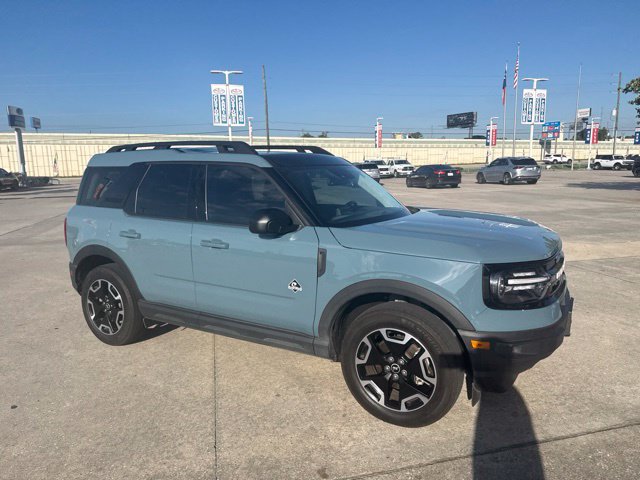 Certified 2023 Ford Bronco Sport Outer Banks w/ Tech Package AWD/4WD image 1