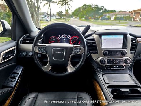 Used 2015 GMC Yukon Denali w/ Open Road Package image 4