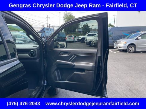 Used 2025 Chevrolet Colorado W/T w/ WT Custom Package AWD/4WD image 18