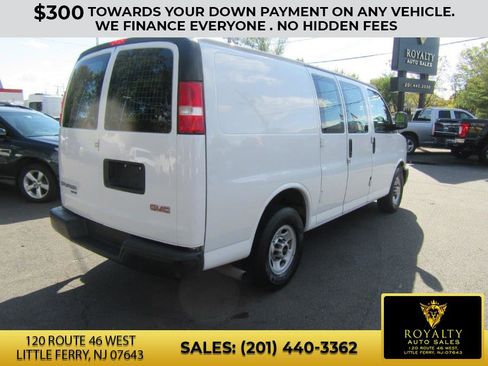 Used 2015 GMC Savana 2500 image 12