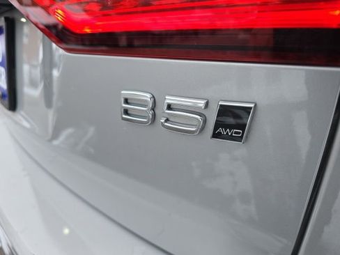 Certified 2025 Volvo V60 B5 Cross Country Plus image 15