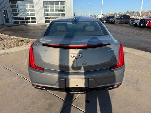 Used 2019 Cadillac XTS Luxury image 8