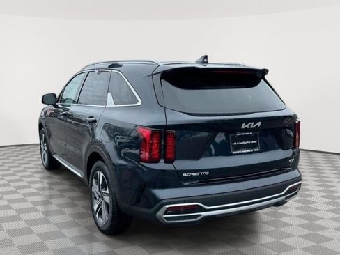 Used 2023 Kia Sorento EX AWD/4WD image 6