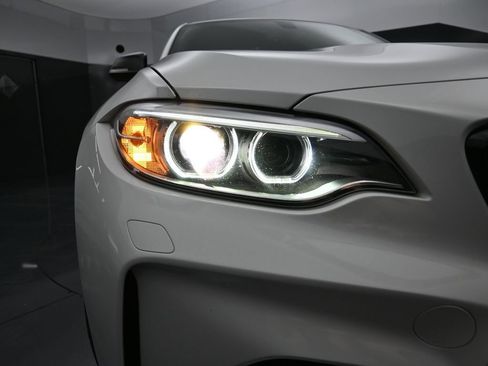Used 2017 BMW M2 image 24