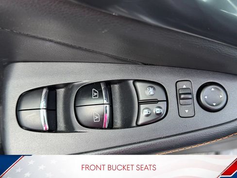 Used 2019 Nissan Maxima SR w/ Premium Package FWD image 16