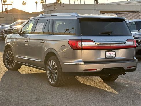 Used 2021 Lincoln Navigator L Reserve image 6