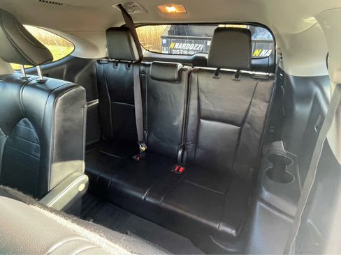 Used 2023 Toyota Highlander XLE image 34