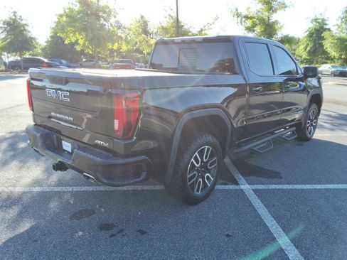 Certified 2022 GMC Sierra 1500 AT4 w/ AT4 Premium Package AWD/4WD image 5