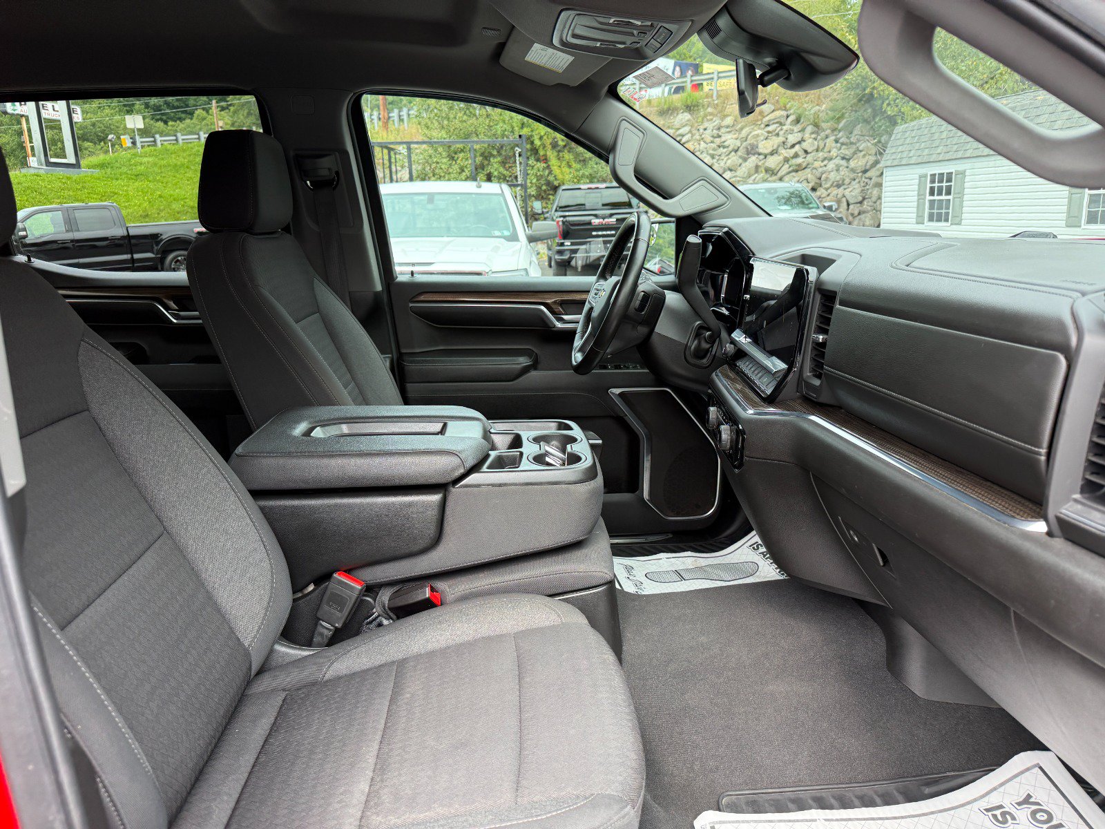 Certified 2024 Chevrolet Silverado 1500 LT AWD/4WD image 21