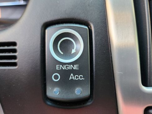 Used 2011 Cadillac STS image 38