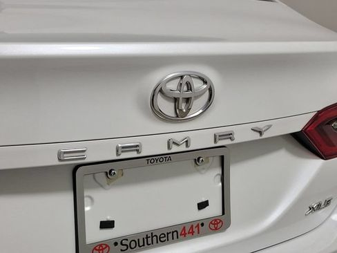Used 2023 Toyota Camry XLE FWD image 9