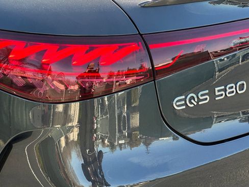 Certified 2023 Mercedes-Benz EQS 580 4MATIC Sedan image 12