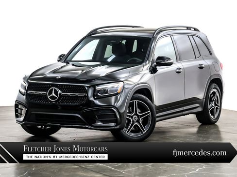 Used 2024 Mercedes-Benz GLB 250 image 1