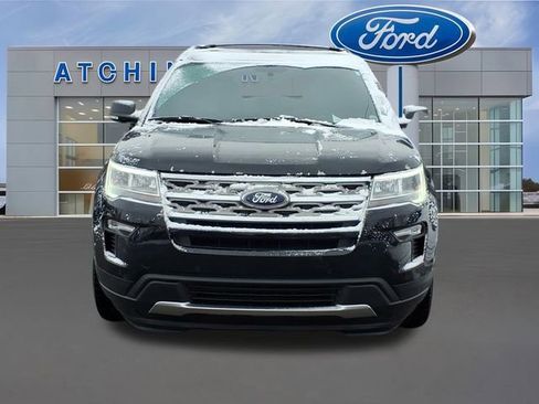 Used 2018 Ford Explorer XLT w/ Equipment Group 202A image 2