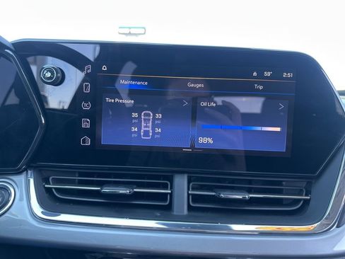 Used 2025 Chevrolet Trax LT image 43