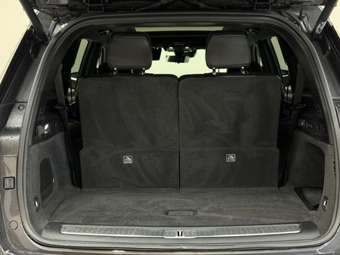 Used 2021 Jeep Grand Cherokee L Overland w/ Luxury Tech Group IV image 10