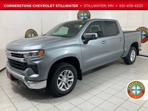 Used 2025 Chevrolet Silverado 1500 LT image 1