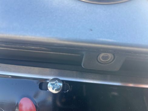 Used 2014 Audi A8 L TDI w/ Premium Package image 9