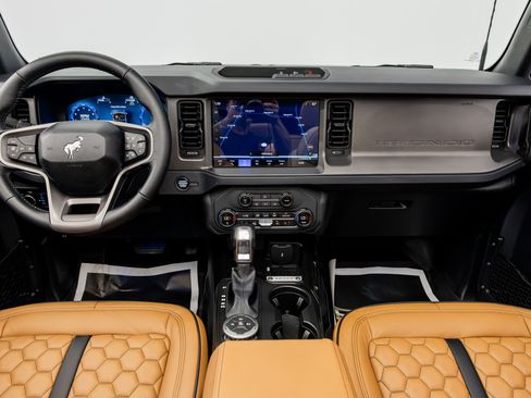Used 2025 Ford Bronco Big Bend AWD/4WD image 42