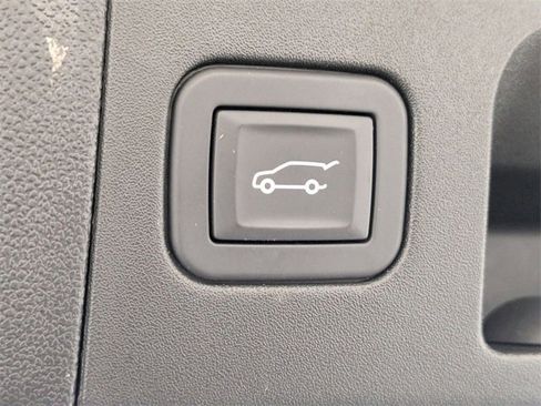 Used 2025 Cadillac XT5 Premium Luxury image 31