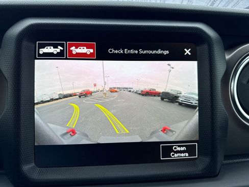 Used 2020 Jeep Gladiator Rubicon w/ Uconnect 4C Nav & Sound Group image 20