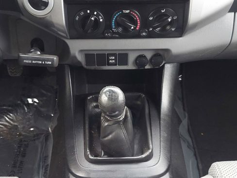 Used 2012 Toyota Tacoma 4WD Double Cab V6 MT (Natl) image 14