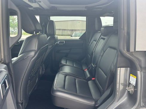 Used 2025 Ford Bronco Badlands AWD/4WD image 12