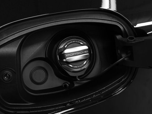 New 2026 Porsche Cayenne S image 18