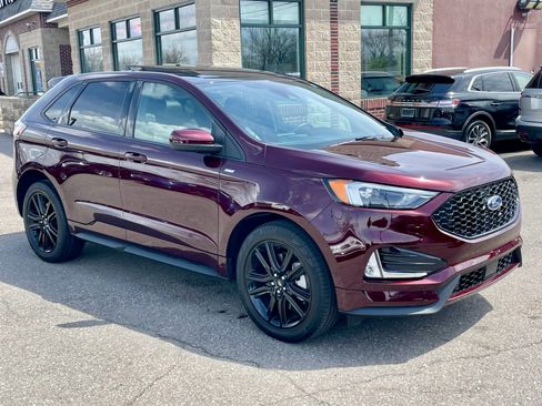Used 2024 Ford Edge ST-Line image 3