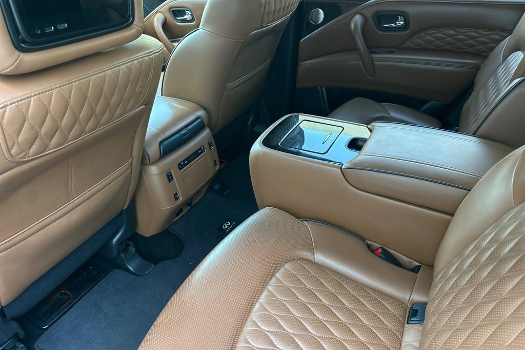 Used 2022 INFINITI QX80 Sensory w/ Cargo Package AWD/4WD image 12