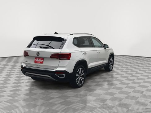 Used 2022 Volkswagen Taos SE AWD/4WD image 36