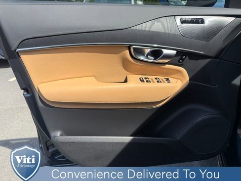 Used 2023 Volvo XC90 B6 Ultimate w/ Protection Package AWD/4WD image 16