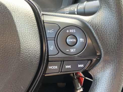 Used 2020 Toyota Corolla LE FWD image 24