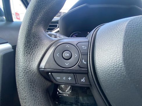 Used 2024 Toyota RAV4 XLE AWD/4WD image 17