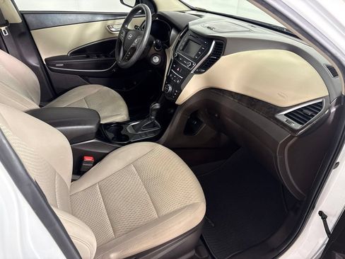 Used 2018 Hyundai Santa Fe Sport FWD image 10