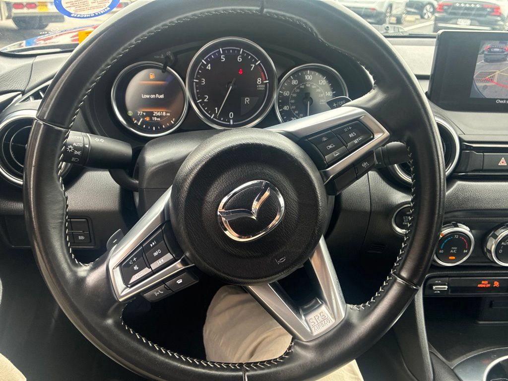 Used 2025 MAZDA MX-5 Miata RF Grand Touring RWD image 13